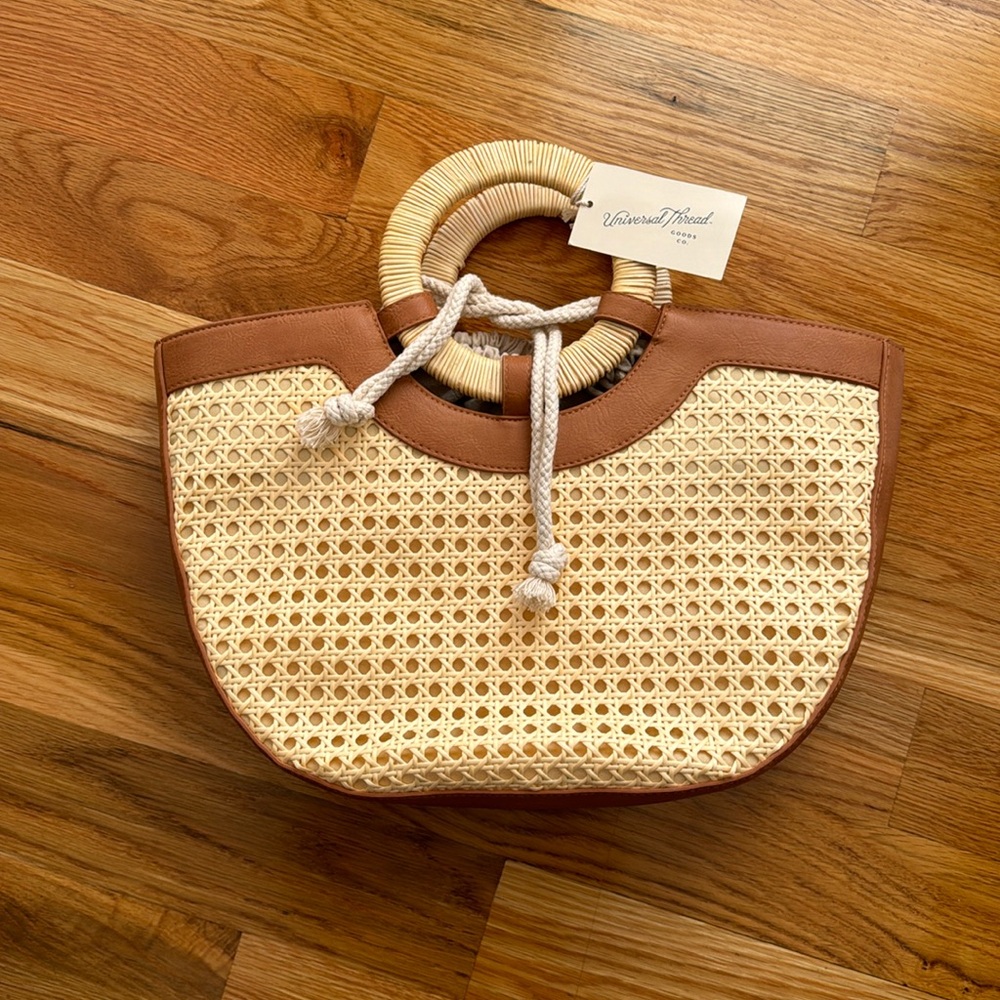 UNIVERSAL THREAD Half Moon Satchel Handbag Natural